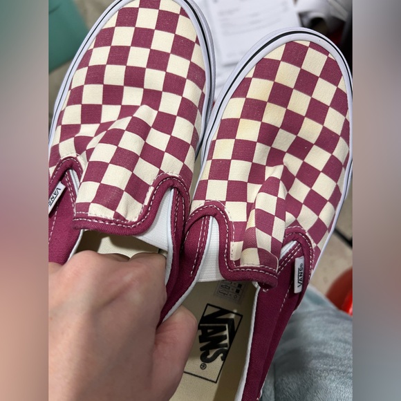 Maroon red white checkered Vans men’s 6.5, women’s 8 - Picture 2 of 7